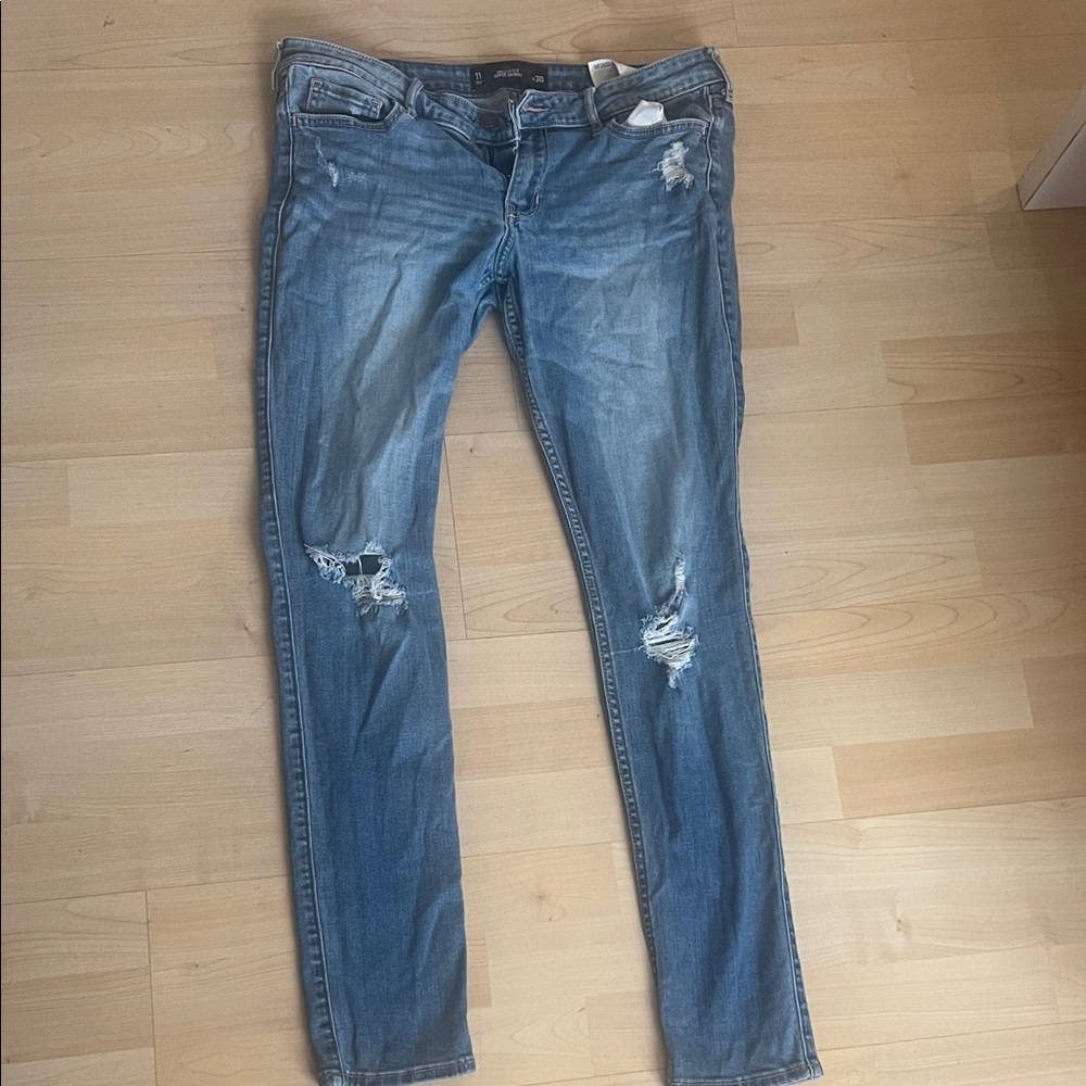 Hollister Women's Distressed Skinny Jeans - Blue